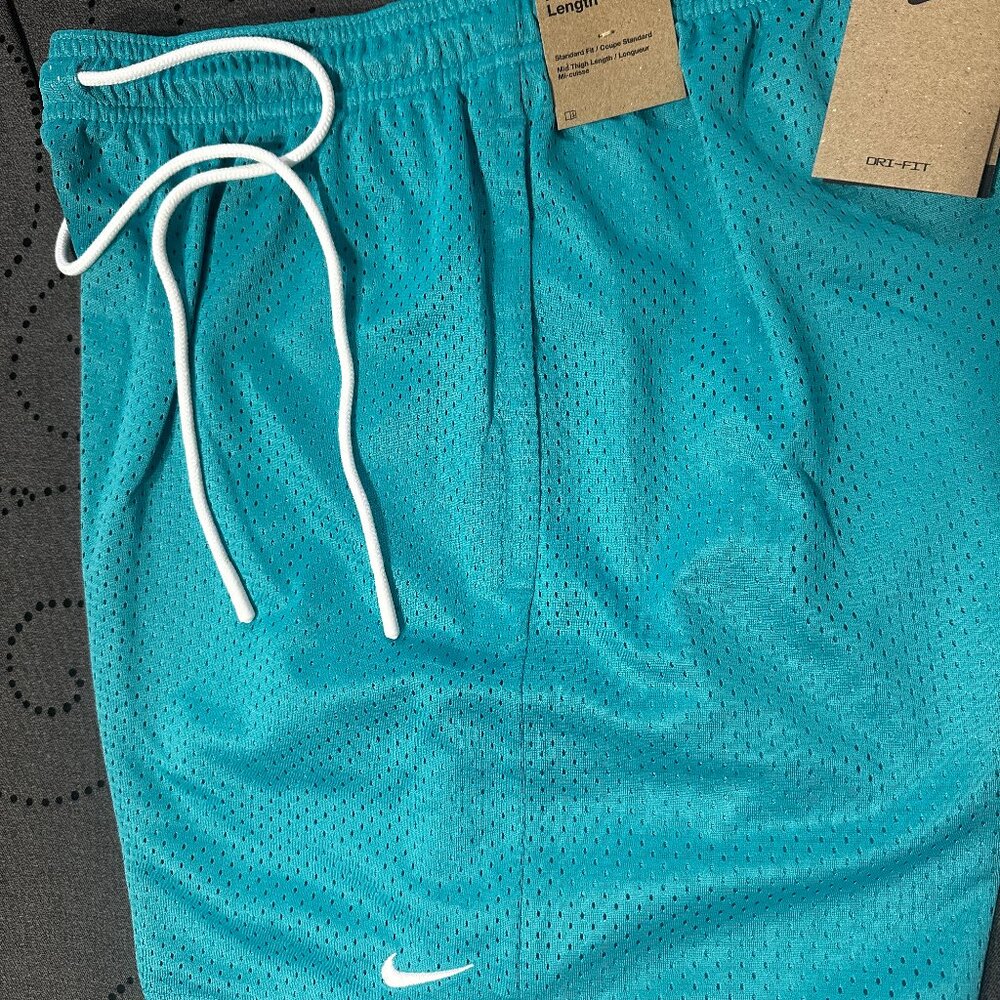 NIKE BASKETBALL STANDARD DRI FIT #345 AQUA BLUE MESH SHORTS SIZE L OR M MEN $45